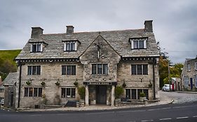 Bankes Arms Hotel